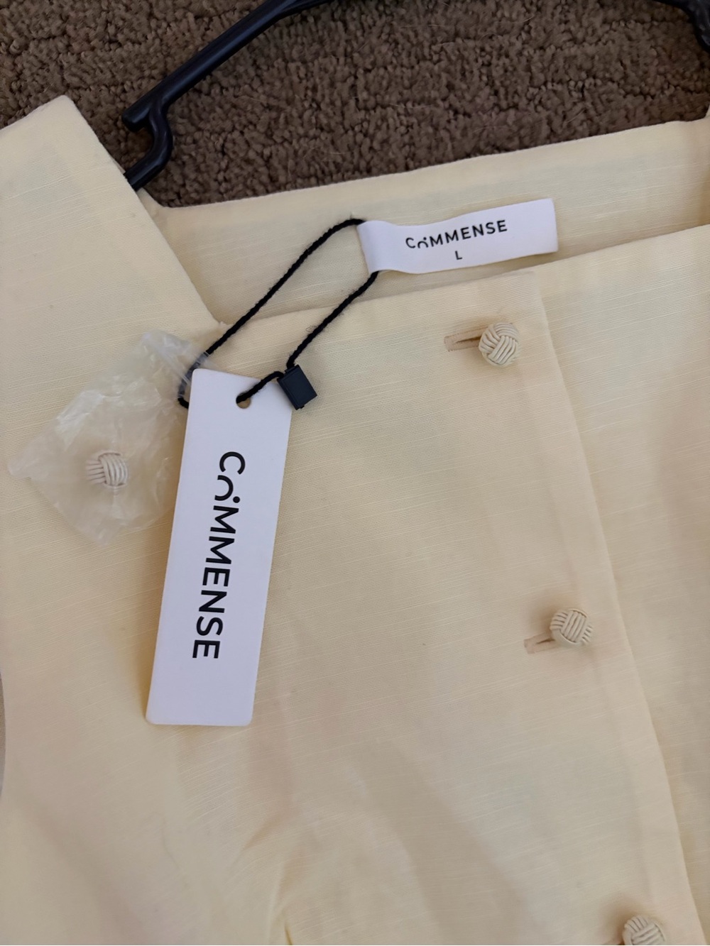 Commense Light Yellow Sleeveless Button Front Top - Picture 4 of 4